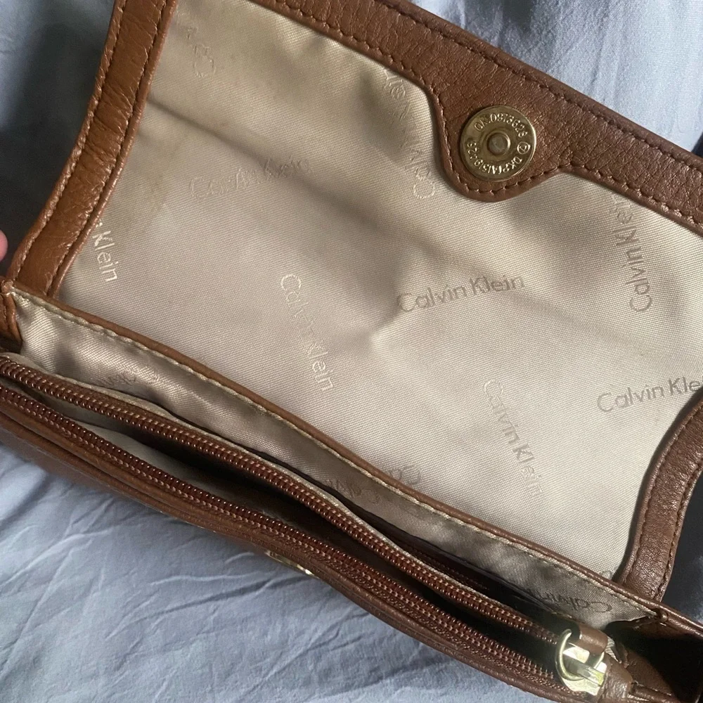 Purse - Picture 2 of 4